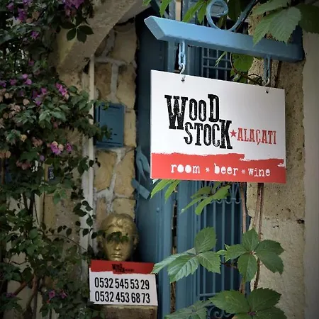 Woodstock Hotel 2*