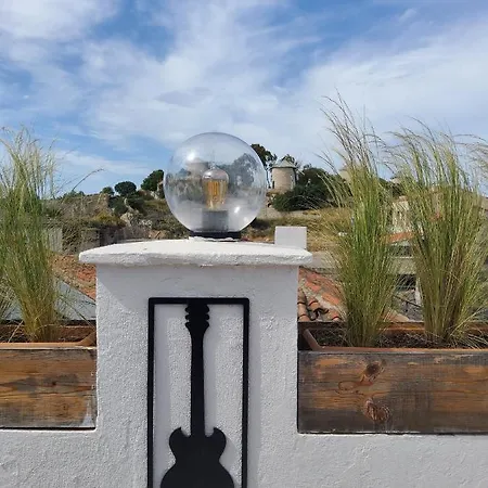 Woodstock Hotel