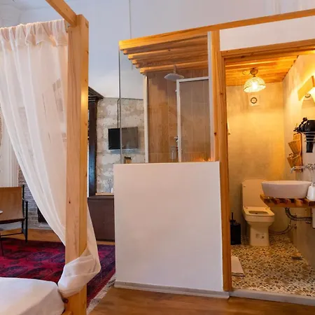 Hotel Woodstock 2*