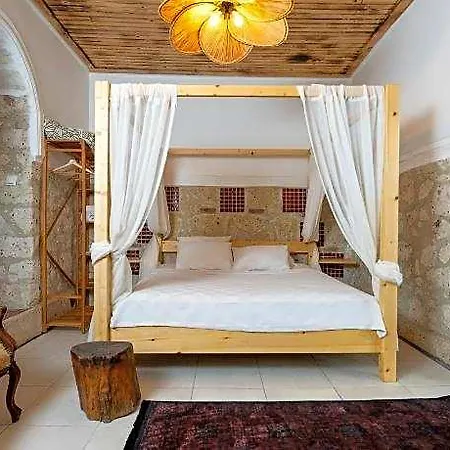 Hotel Woodstock 2*