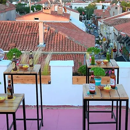Woodstock Hotel 2*