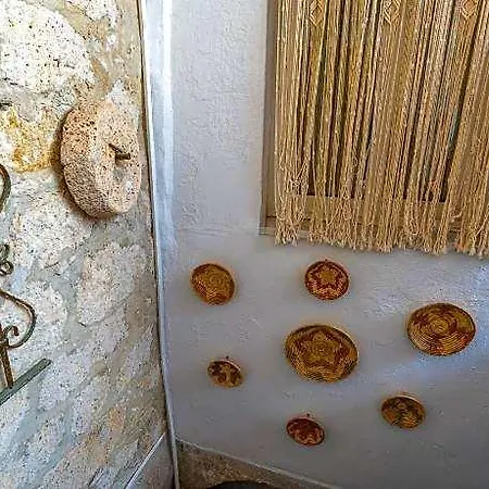 Woodstock Hotel 2*